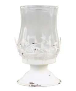 Alternative view of Verouderd windlicht op voet